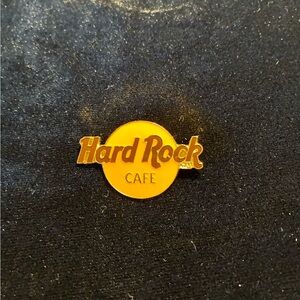 Vintage Hard Rock Café Classic Logo Pin
✨ Iconic Collector’s Edition